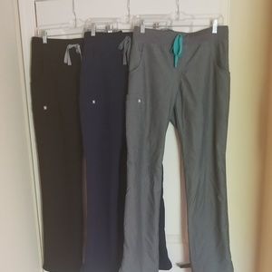 Bundle of FIGS Scrubs Small Tall